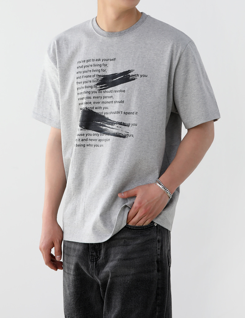 Lettering brush printed half t-shirt