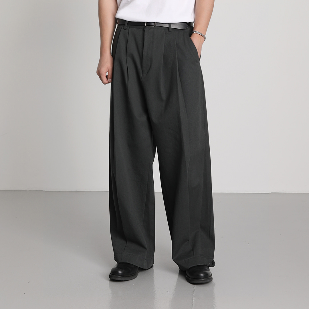AW two-tuck cotton wide pants