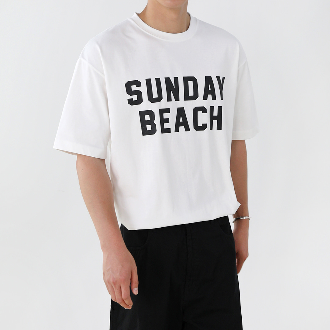 Lettering Sunday Beach short sleeve t-shirt