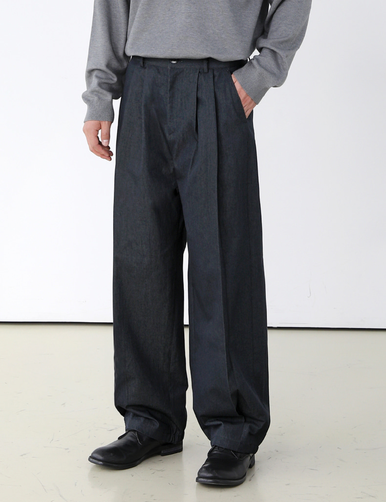 Nova cotton two-tuck pants